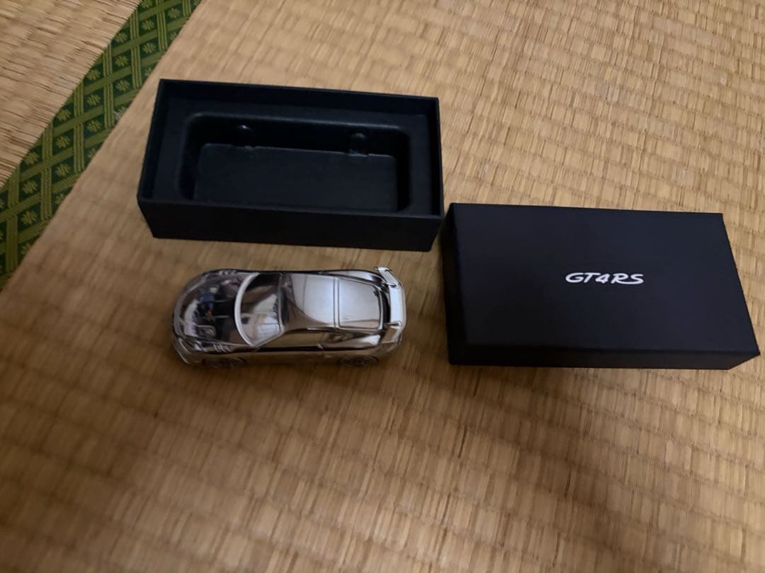 ポルシェ メタルカー 718ケイマンGT4RS