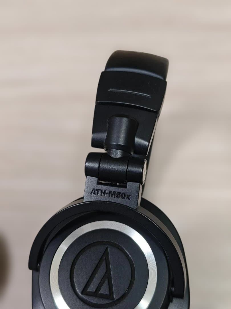 オーディオテクニカ　ATH-M50x　有線ヘッドホン
