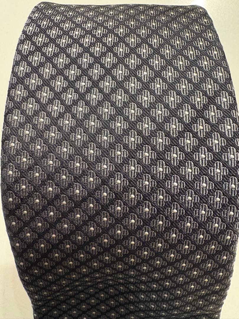 LOUIS VUITTON ダークグレー ネクタイ