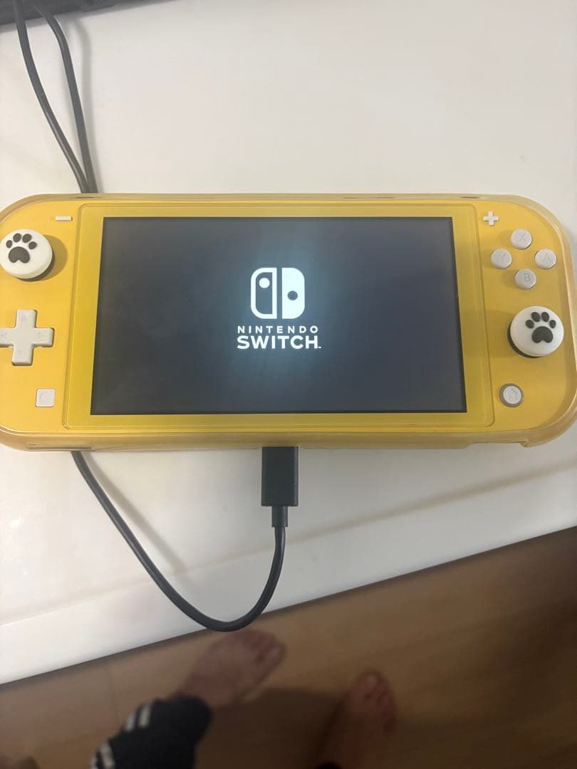 箱付き　Nintendo Switch Lite イエロー 本体