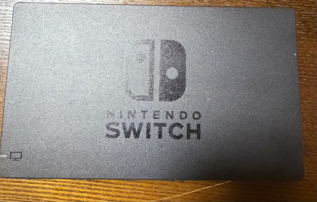Nintendo Switch 本体 赤/青 Joy-Con FIFA 19付き