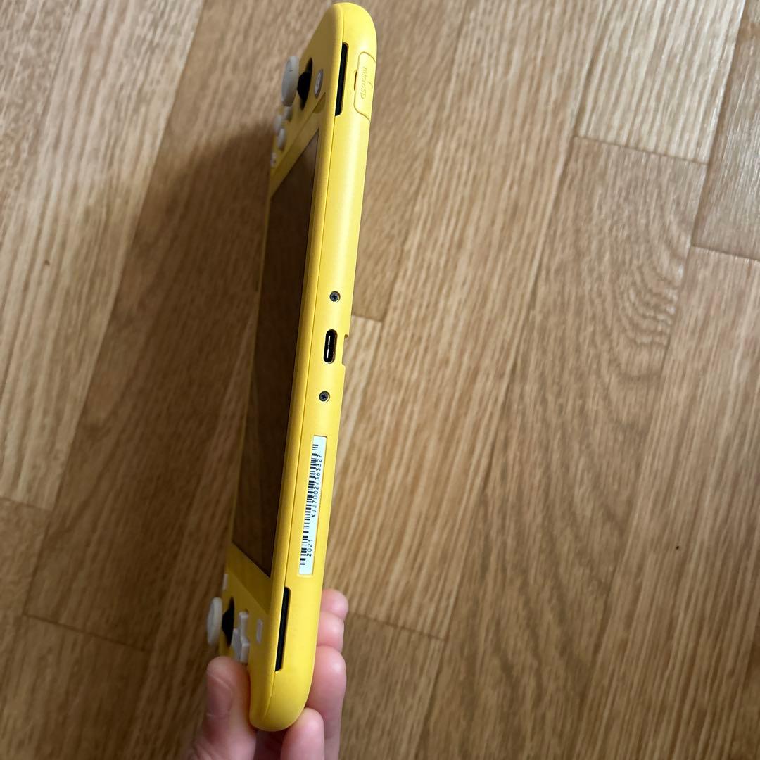 Nintendo Switch lite/イエロー/本体/充電器/あつ森カセット
