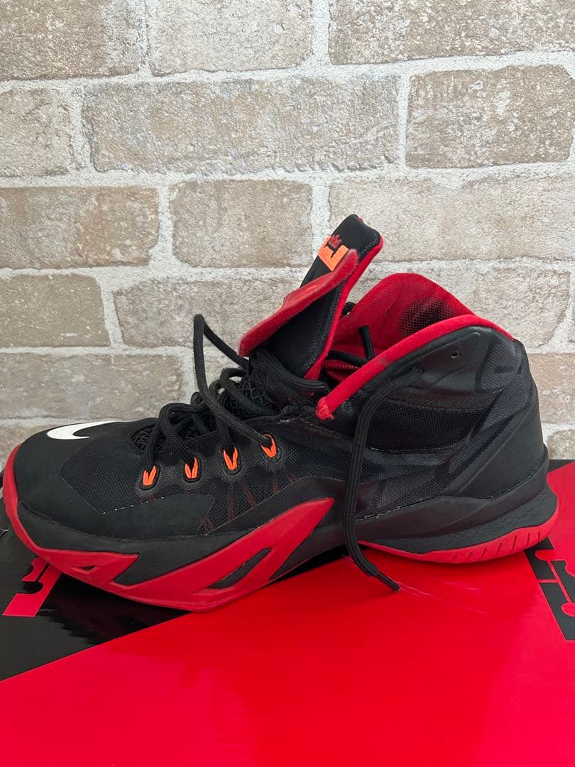 Nike Zoom Soldier VIII 黒/赤 30cm