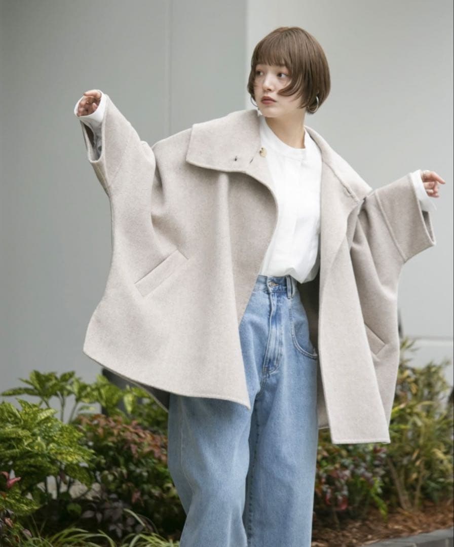 【未使用タグ付】KBF ストールマントリバーコート ベージュ