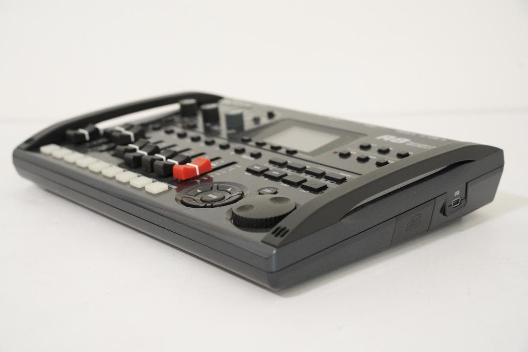 ZOOM R8 マルチトラックレコーダー MTR オーディオインターフェイス