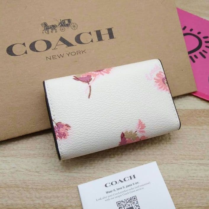 新品　COACH　キーケース　キーリング　花柄