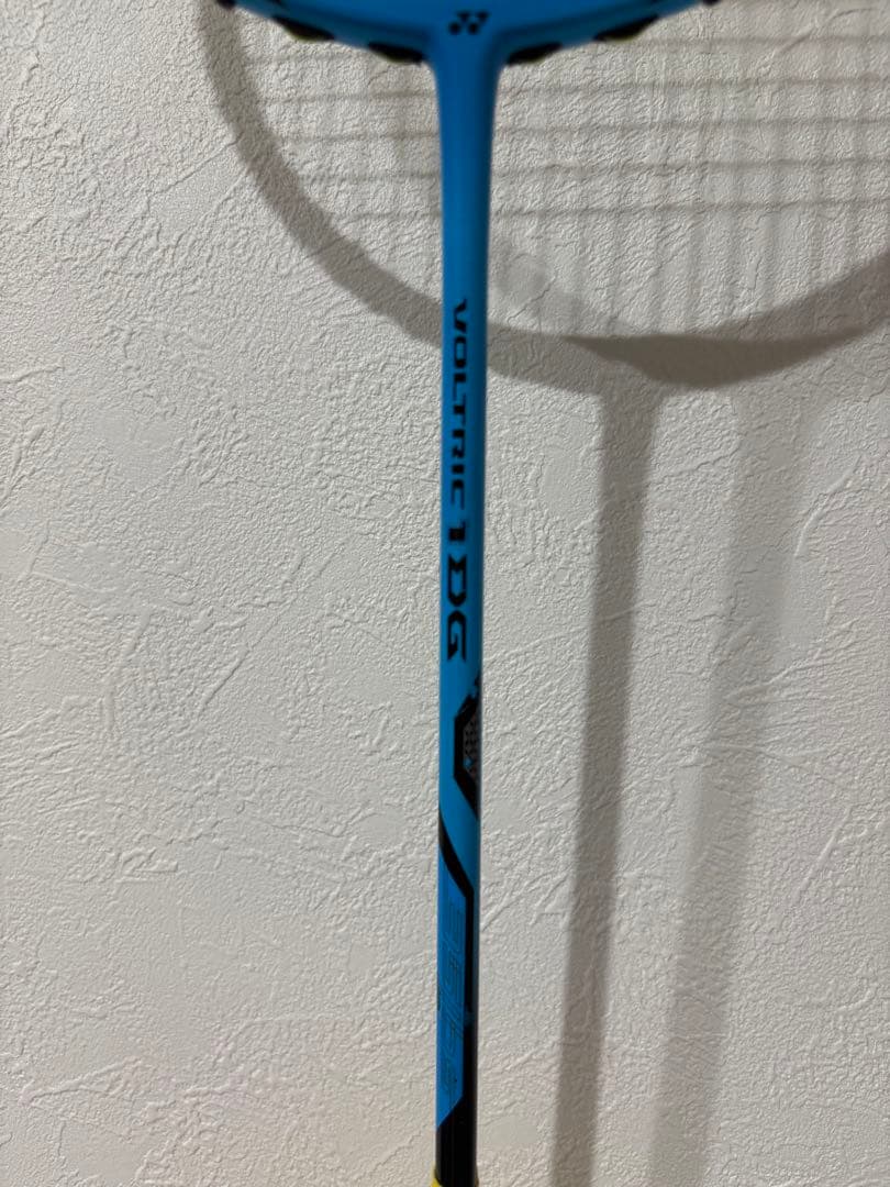 バドミントンラケット VOLTRIC1DG