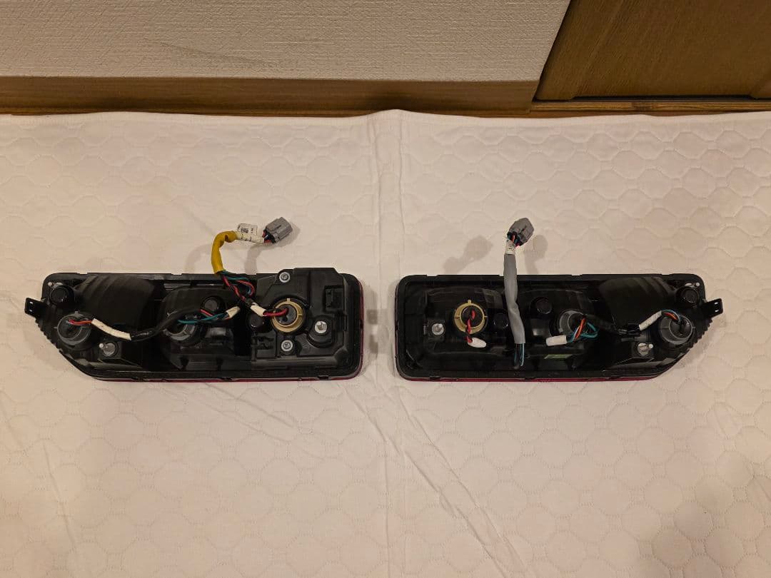ジムニーノマド テールランプ 純正 新車外し