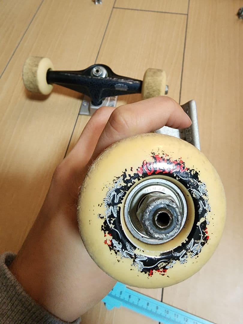 V-HOLLOWS P-ROD PREMIUM+ウィール,ベアリング付き