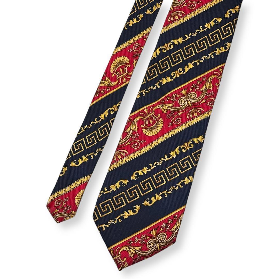 美品✨GIANNI VERSACE ネクタイ　グレカ　バロック　ゴージャス