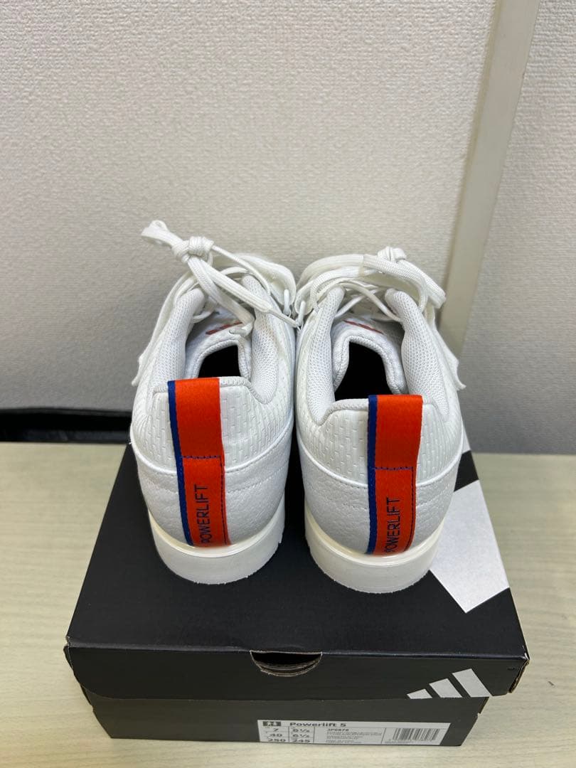 【室内試し履きのみ】adidas/POWERLIFT5 トレーニング用