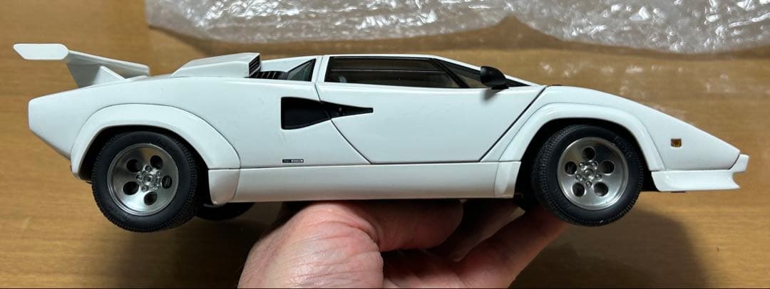 【難あり】ランボルギーニカウンタック5000S 白　1/18 オートアート