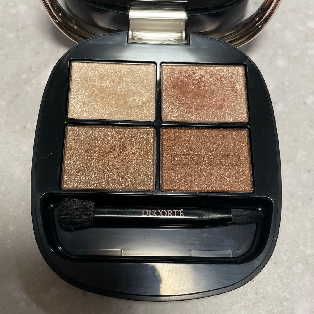 コスメデコルテ　スキンシャドウデザイニングパレット 01 Rosy Brown
