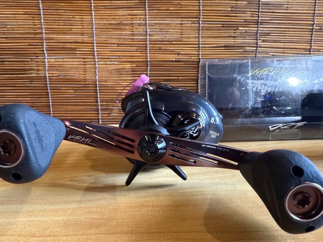 TATULA 300XH-L ベイトリール VARIALハンドル
