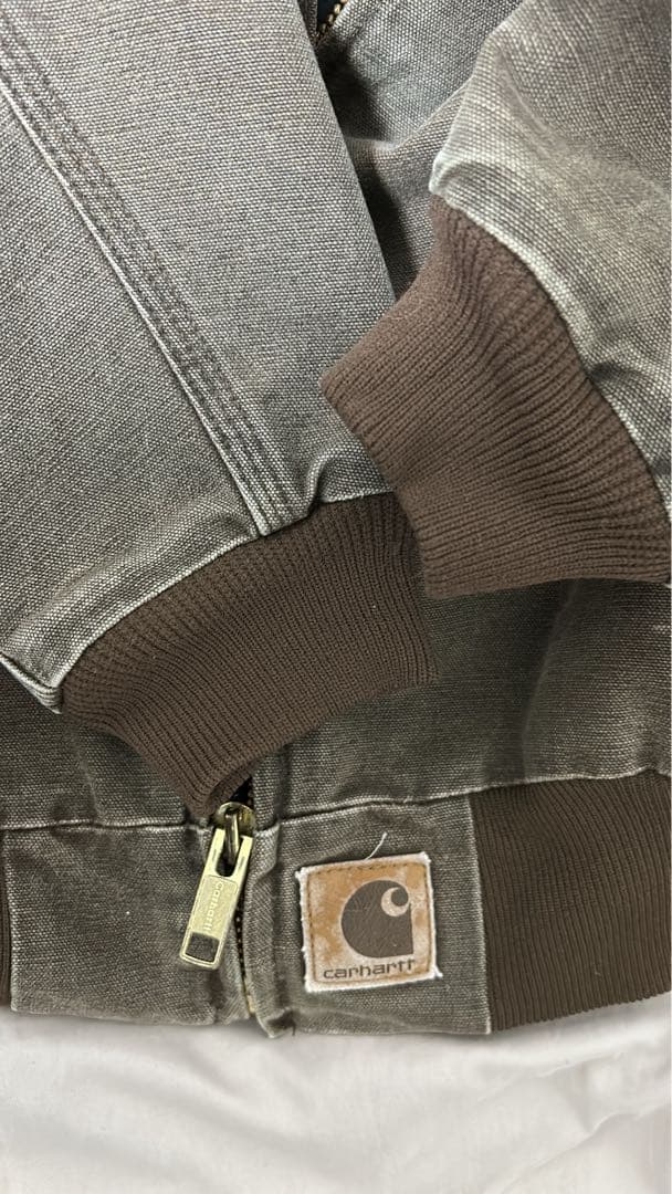 Carhartt ブラウン ジップアップジャケット J14 CHT