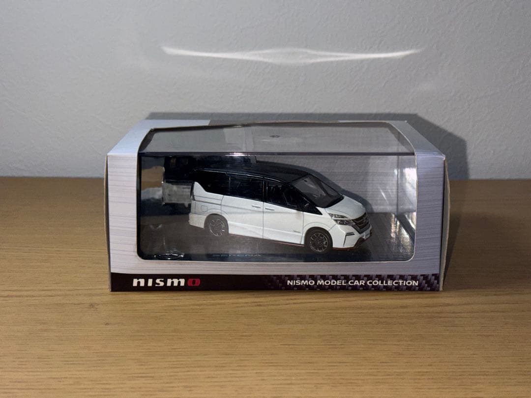 日産　ニッサン　ニスモ NISMO モデルカー セレナ　リーフ　GT-R