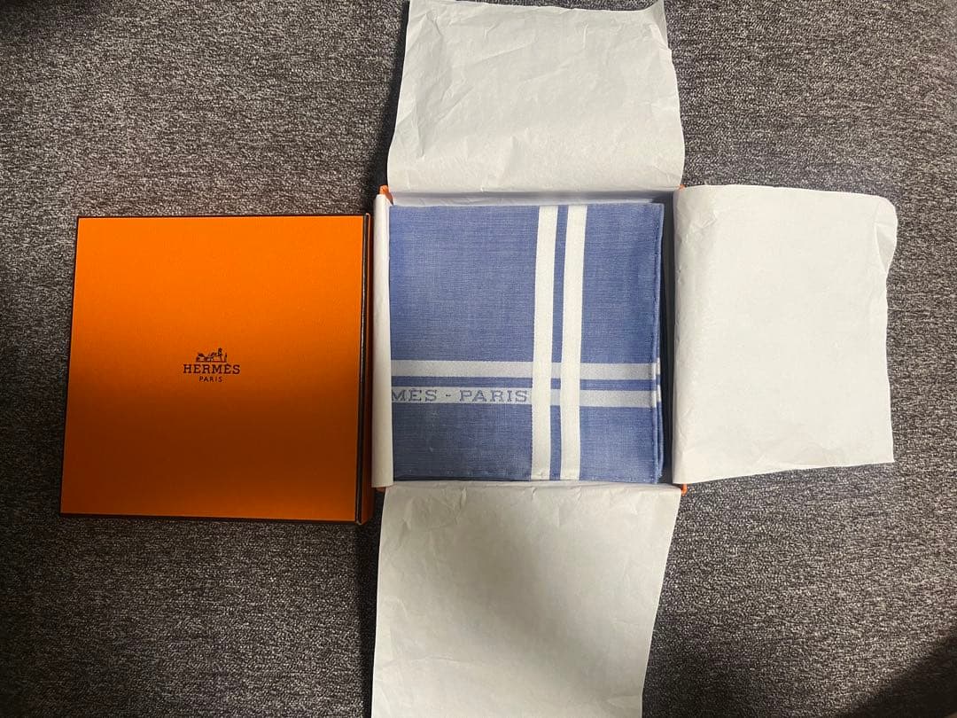 HERMES ブルー ストライプ ハンカチ