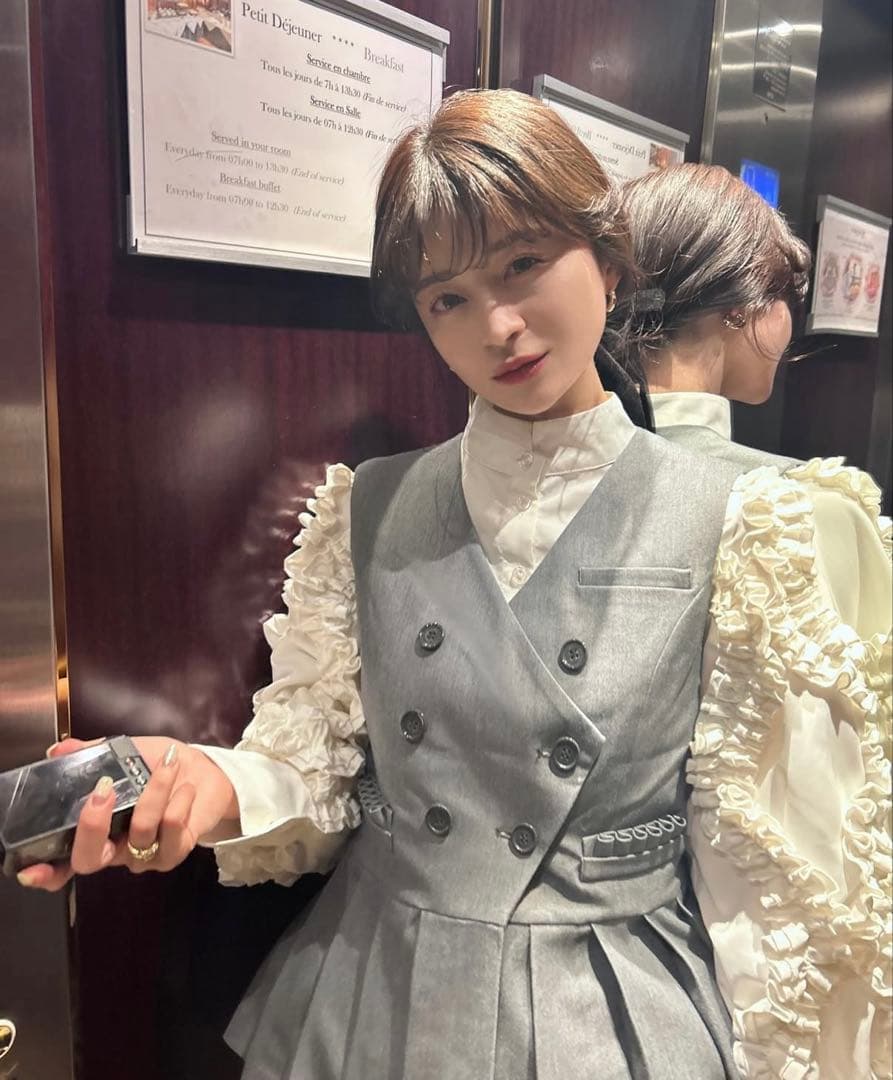 【美品】Bibiy CECILEPLEATSVEST プリーツベスト