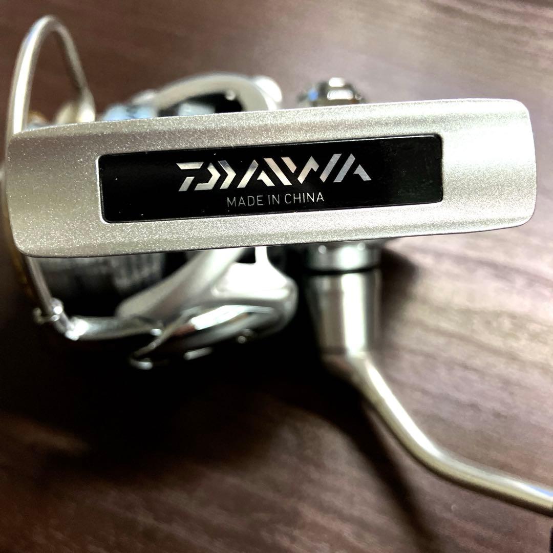 新品未使用★Daiwa 11カルディア 2506H スピニングリール　ダイワ