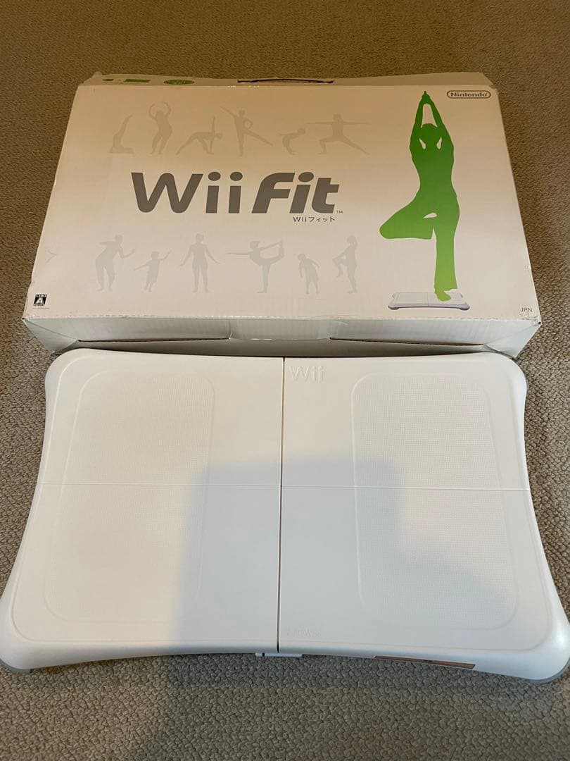 wii 本体&wii fit ＆ソフト３枚　セット