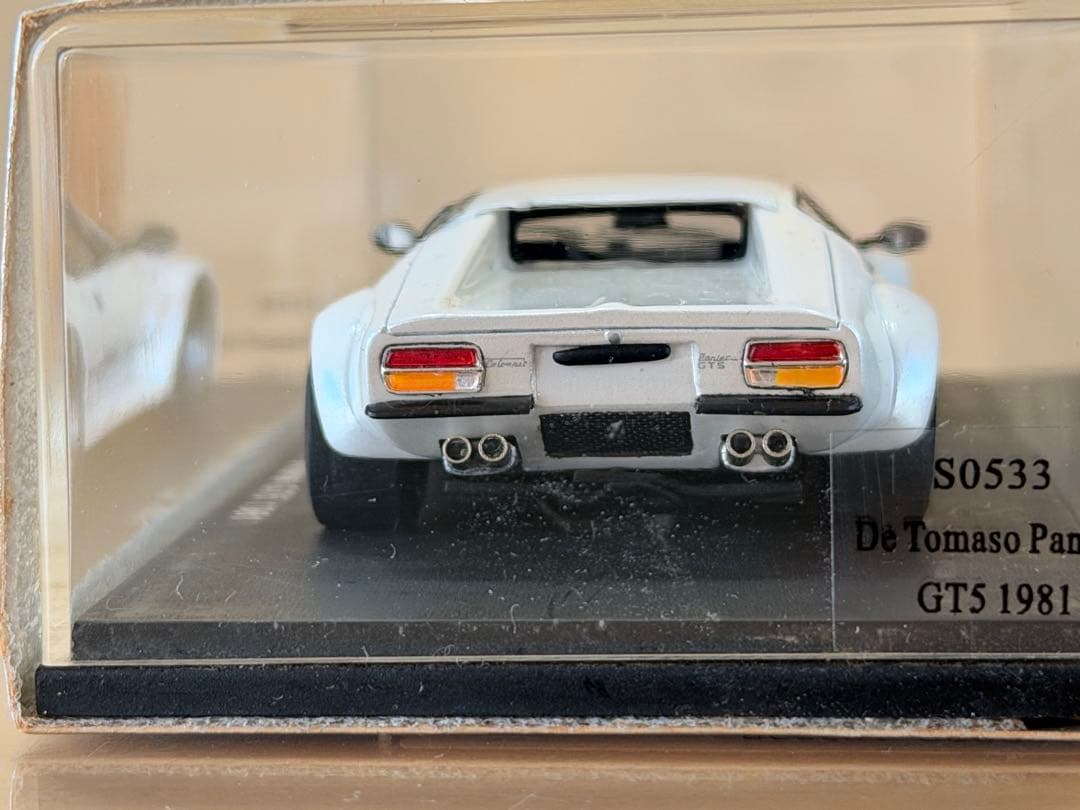 ミニカー Spark De Tomaso Pantera GT5 1981 1/43