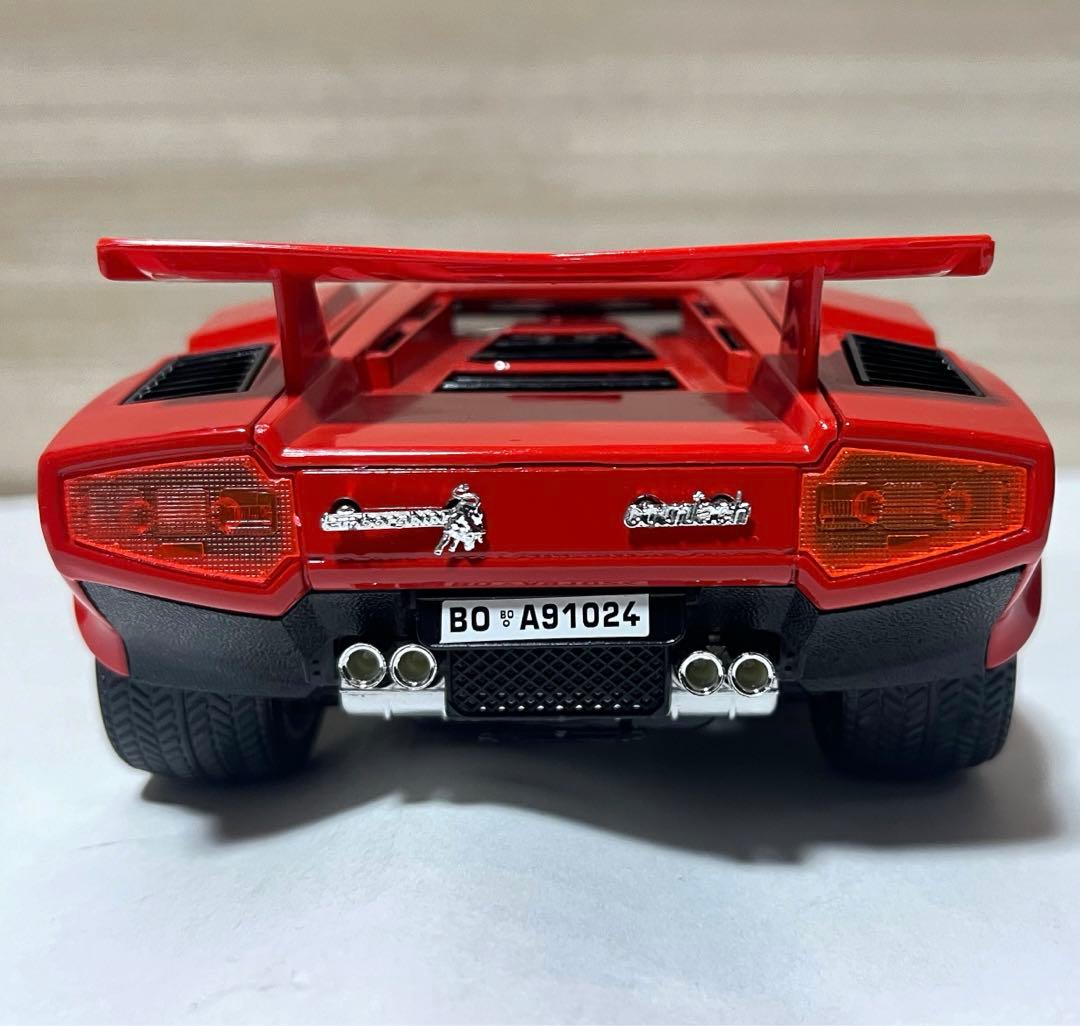 ブラーゴ 1/18 ランボルギーニ カウンタック　レッド