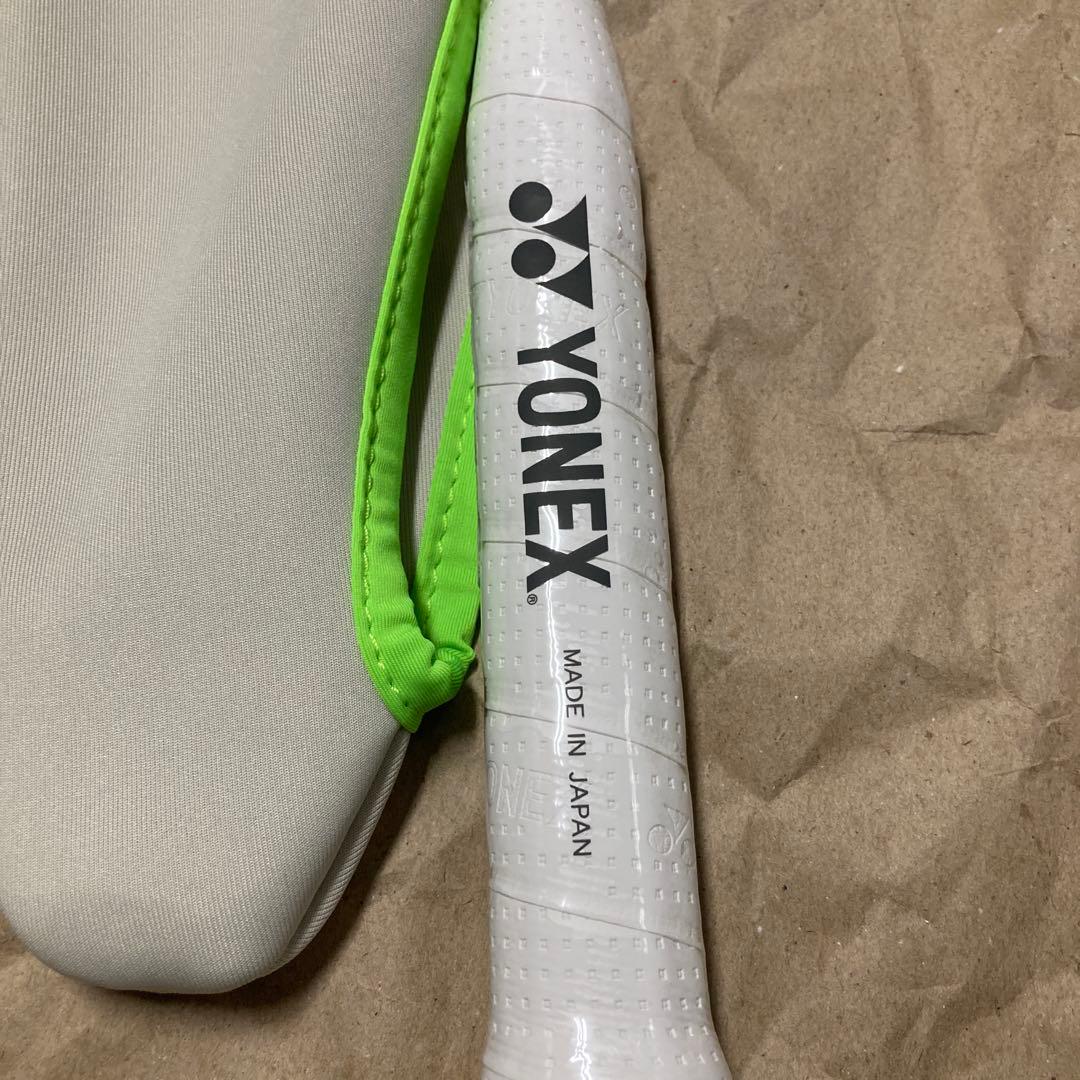YONEX アストロクス AX100ZZ VA 4U5