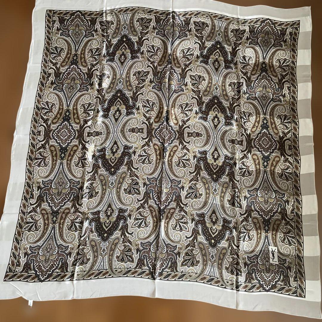 Yves Saint Laurent ペイズリー柄シルクスカーフ 124㎝