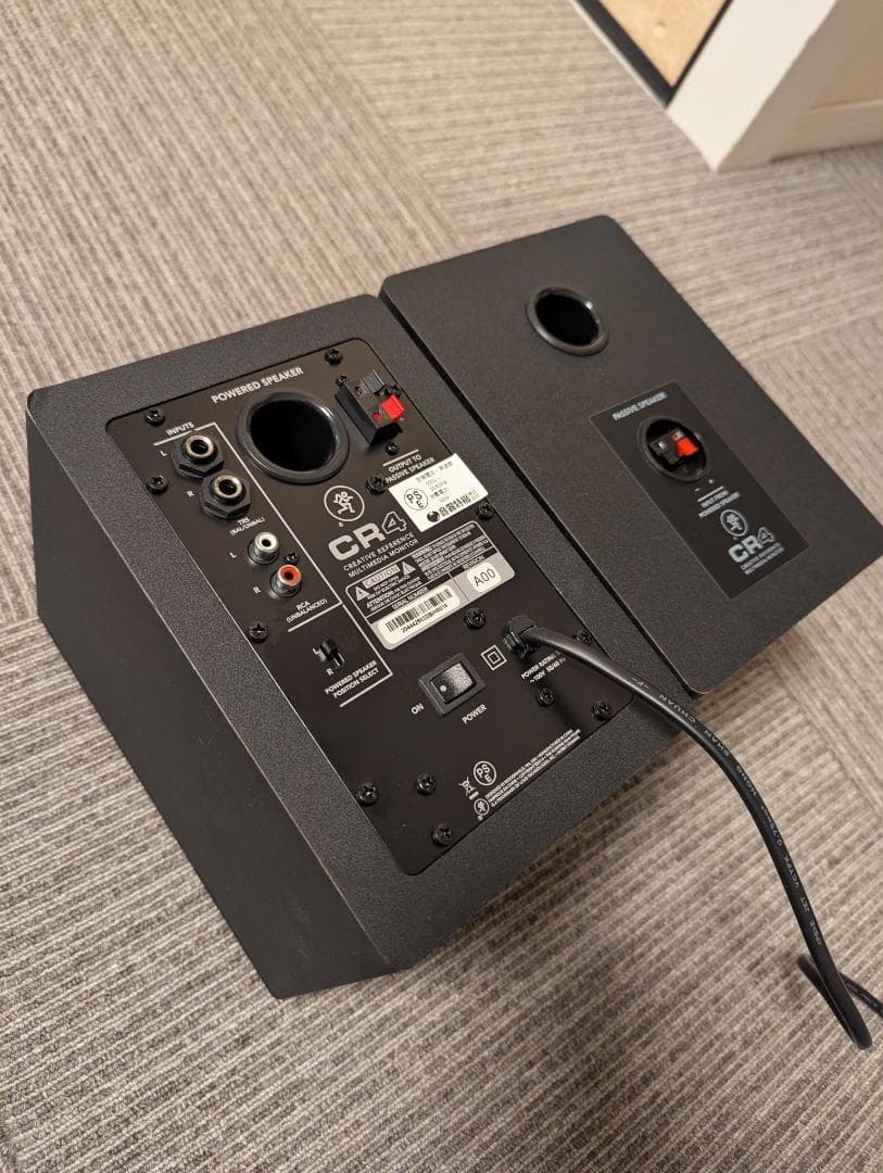 MACKIE CR4 モニタースピーカー