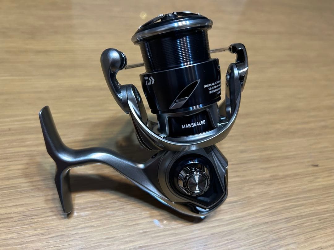 CALDIA LT2500S-XH スピニングリール 美品
