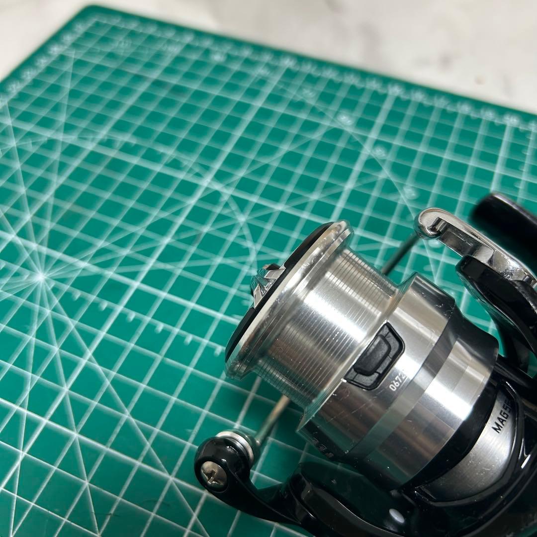 19 レグザ　LEXA　LT　2500　リール　ルアー　エギング　シーバス