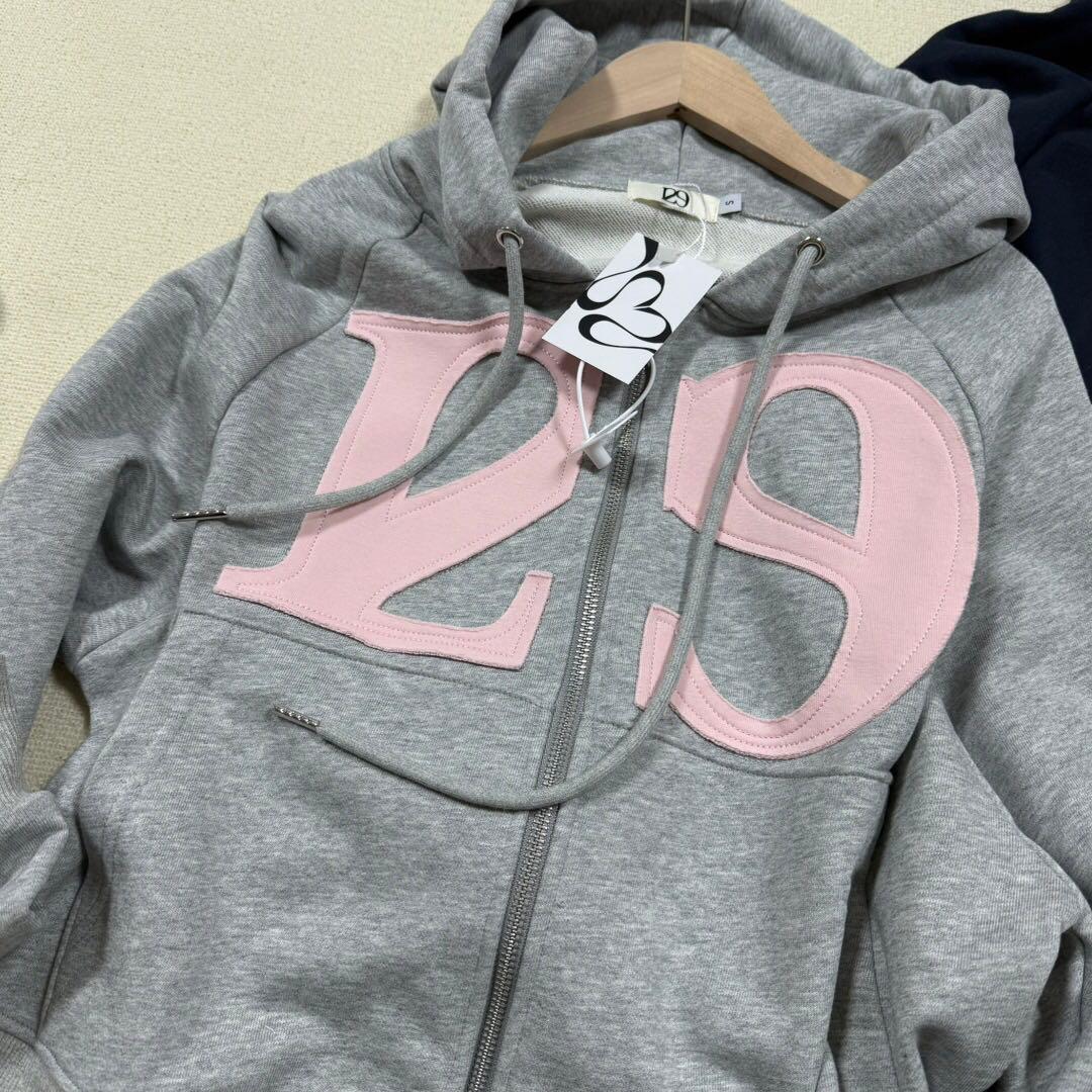 ILLIGO 129 LOGO グレー フード付きパーカーcr