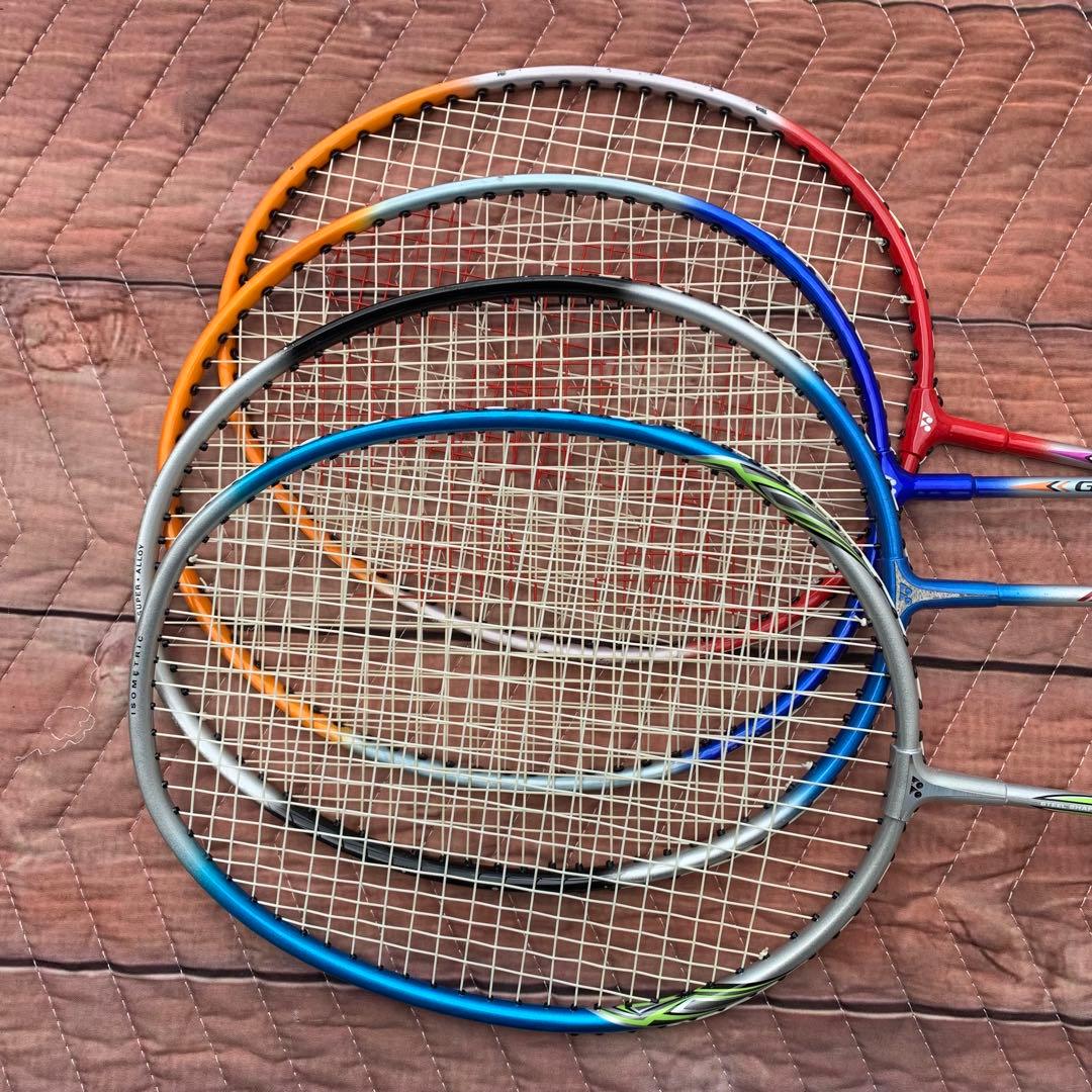 YONEX バドミントンラケット　まとめて４本