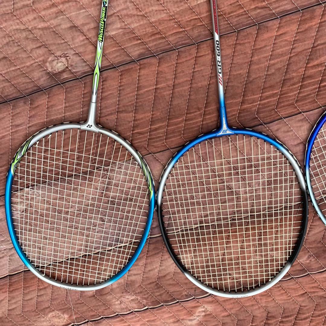 YONEX バドミントンラケット　まとめて４本