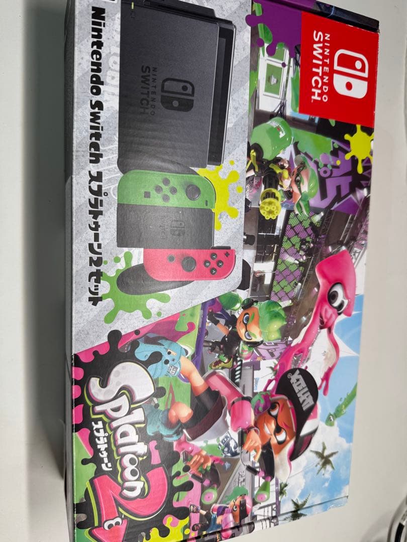 ジャンク品　Nintendo switch 本体and純正プロコン
