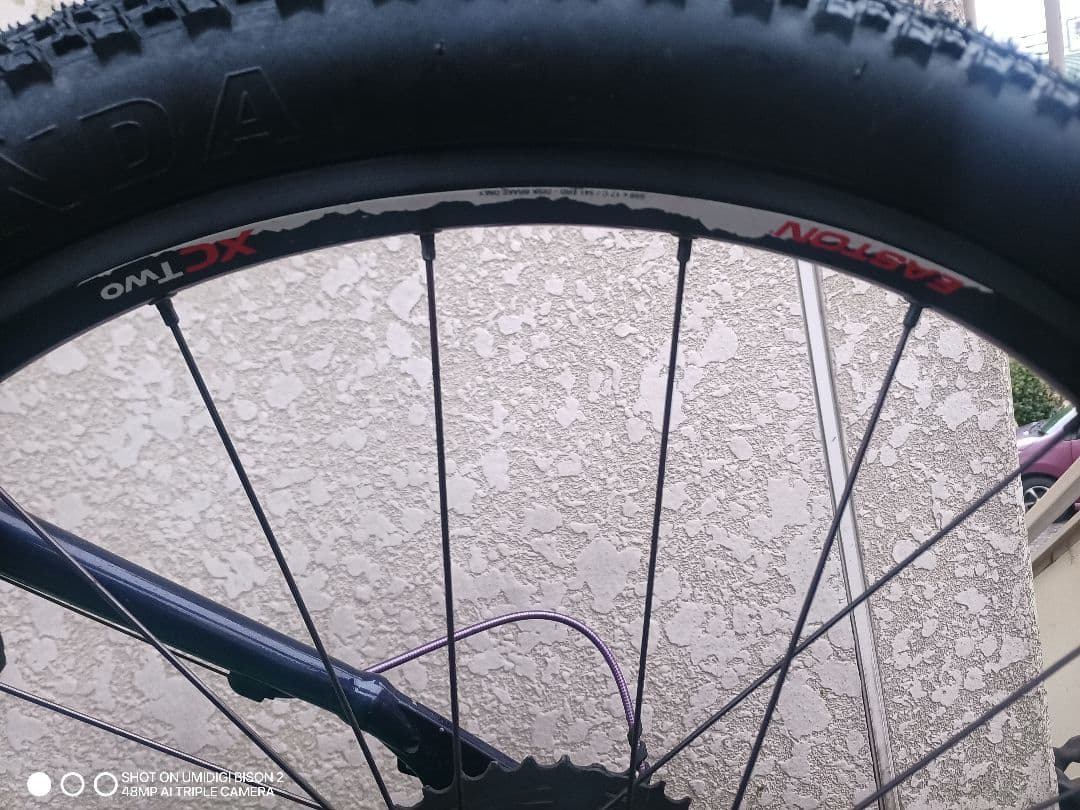 EASTON　XC TWO MTB中古ホイール タイヤ・チューブ付