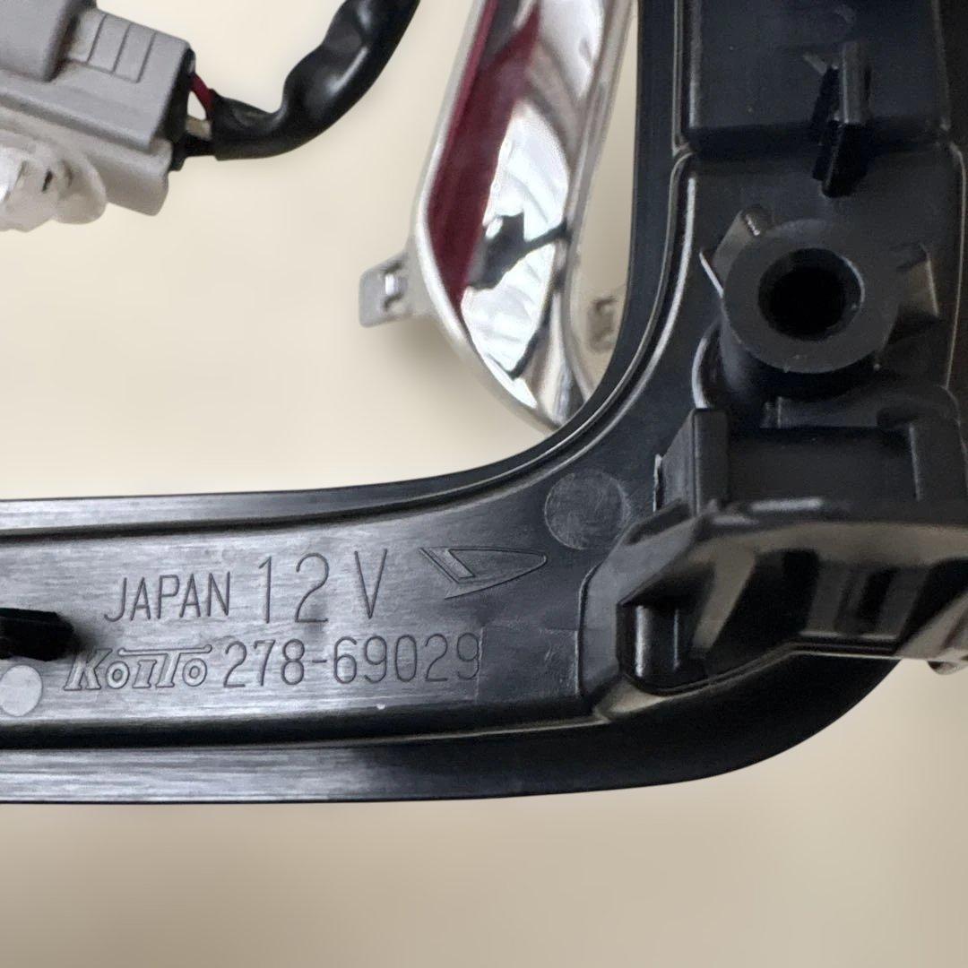 タントカスタム LA600S 純正 LEDイルミ 右　812A0-B2060