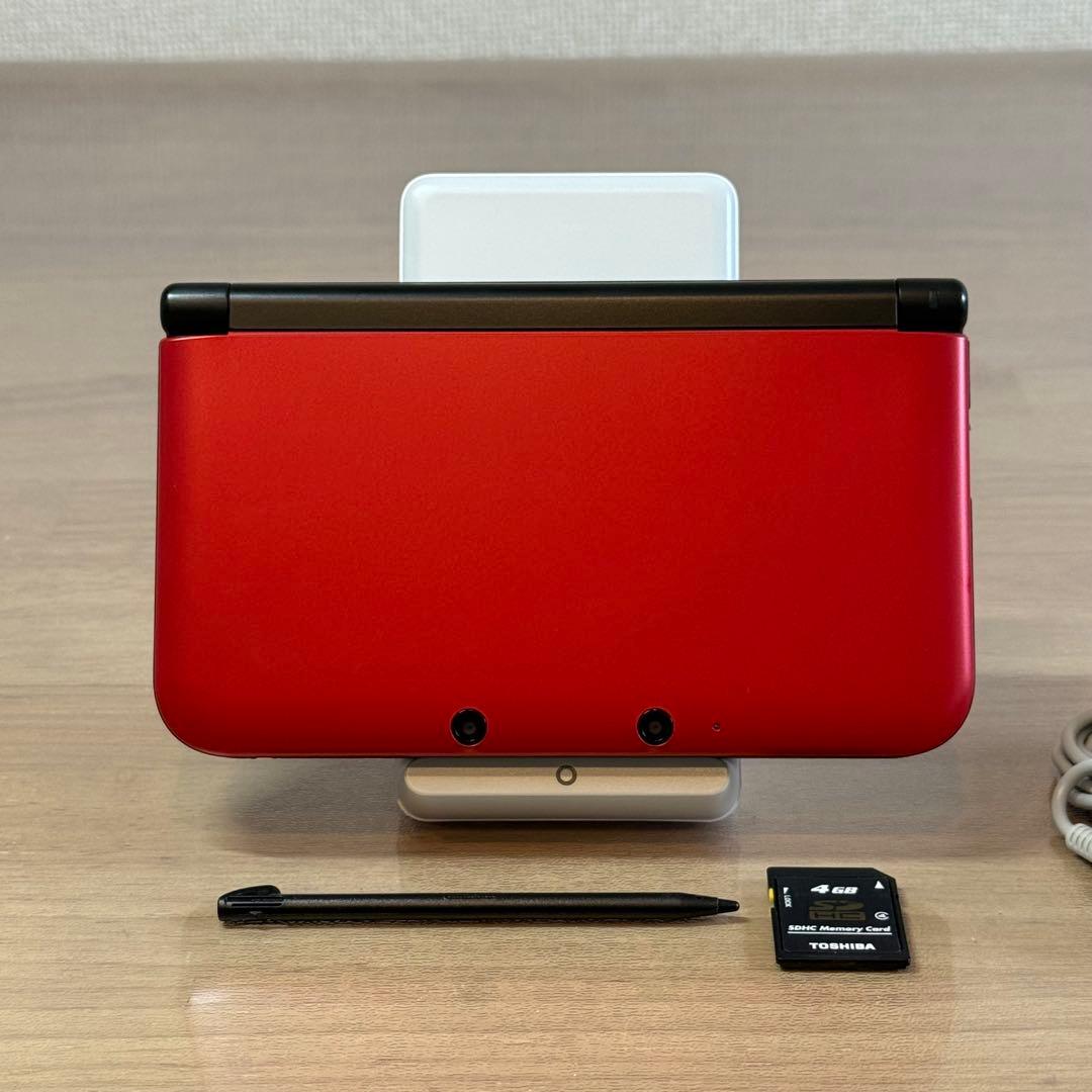 6-168【美品】ニンテンドー3DS LL レッド×ブラック