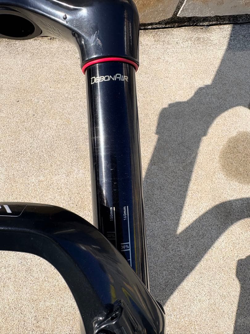 160mmトラベルRockShox yari