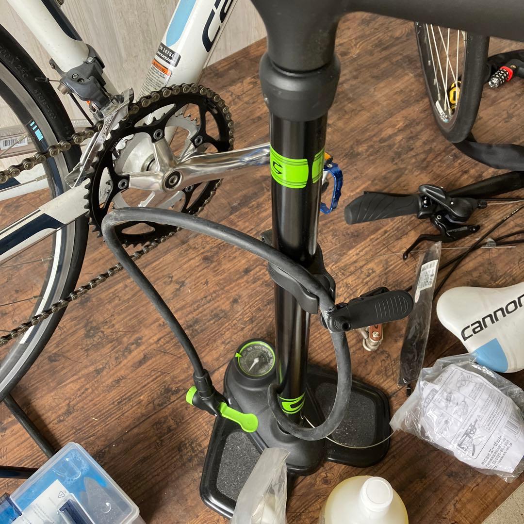 Cannondale CAAD8 ロードバイク　備品多数