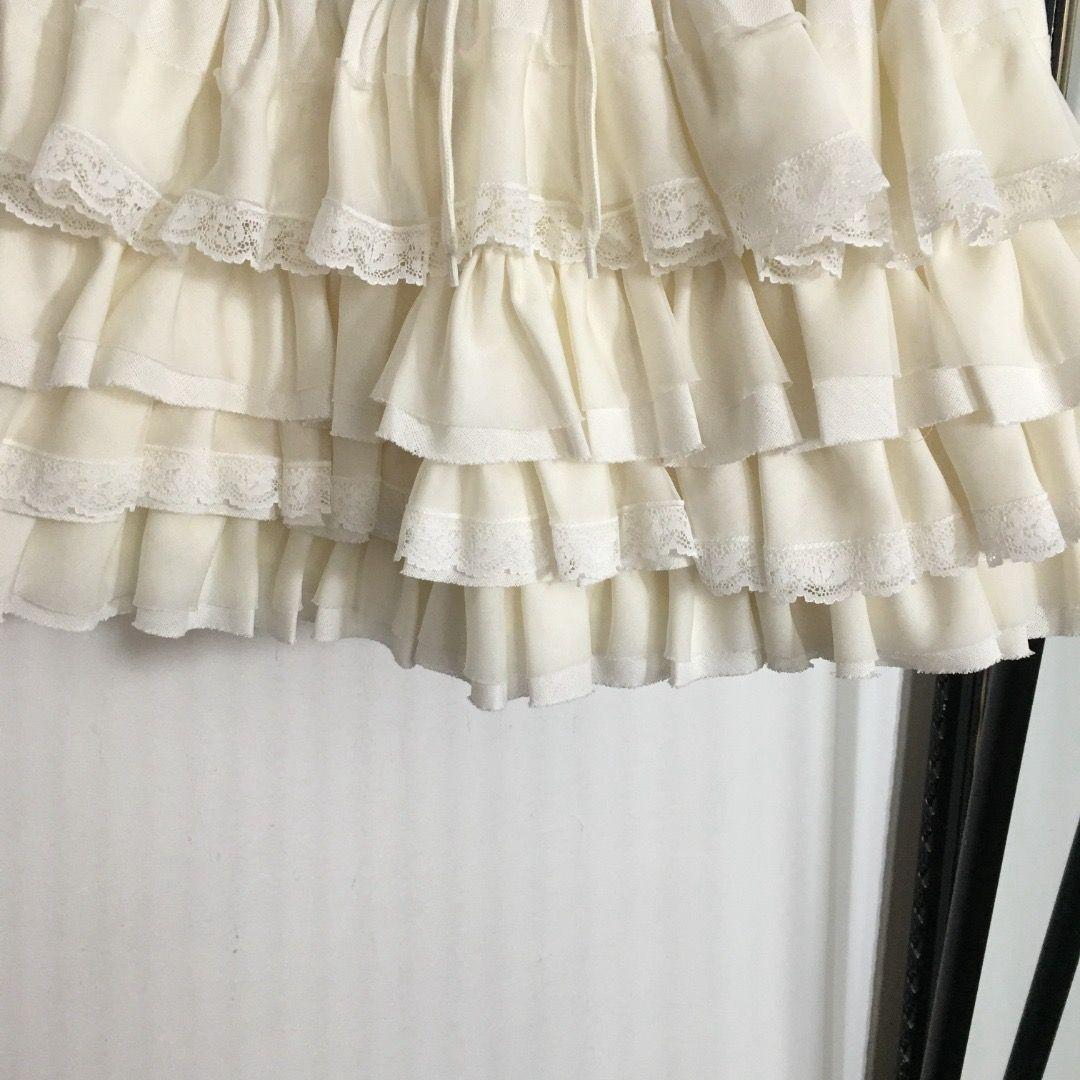 【美品】MIU MIU フリルスカート ホワイト**S**