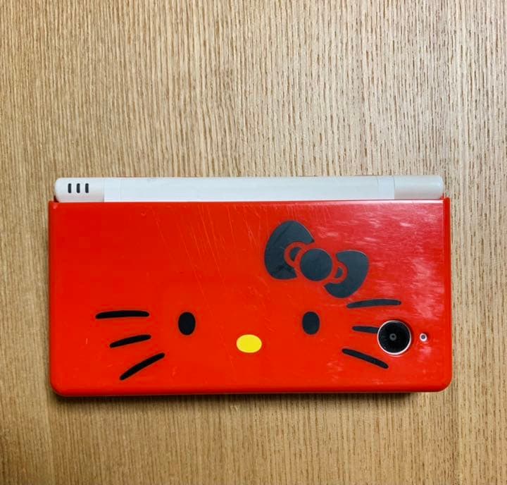 ニンテンドーDS本体　& 人気ソフト5つとカバー付き