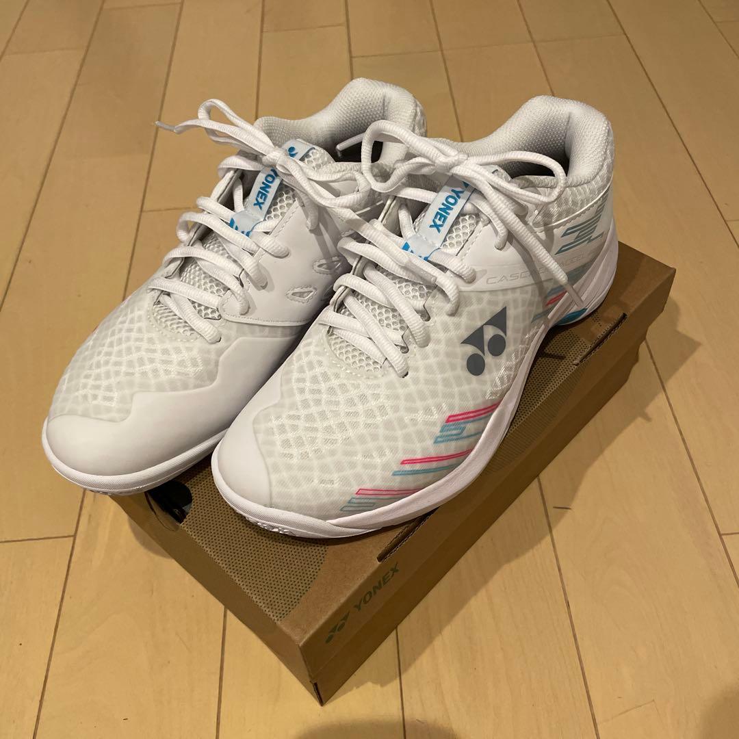 レディースバドシューズ 25cm （YONEX カスケードアクセルミッド）