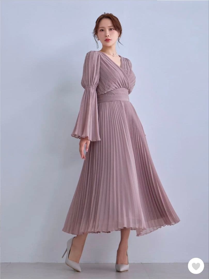 最終価格　overE ベルスリーブプリーツドレス　96