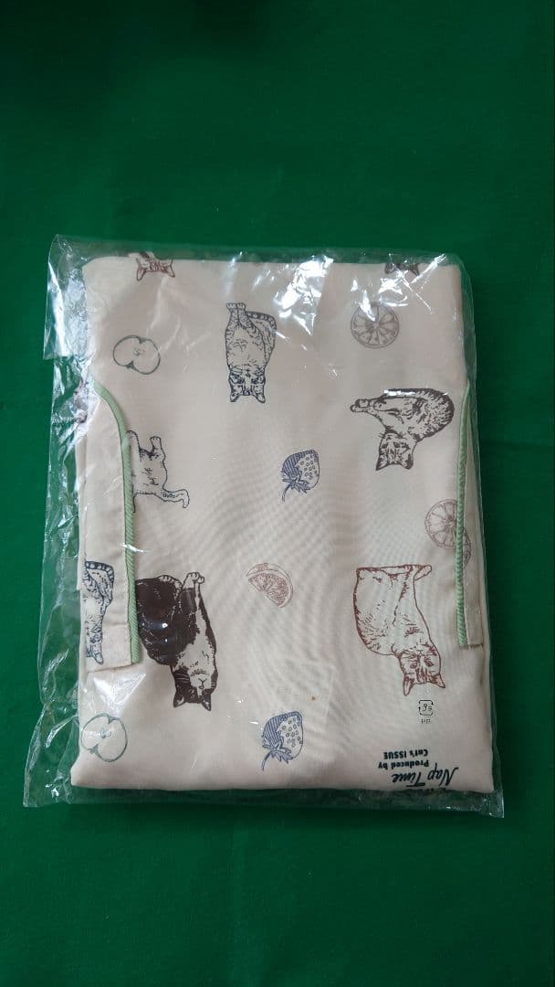 Cat's Nap Time 猫柄エプロン 未開封品