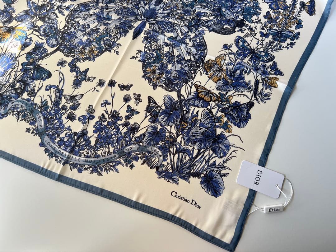 Christian Dior ディオール　ノベルティ　シルク スカーフ　ブルー