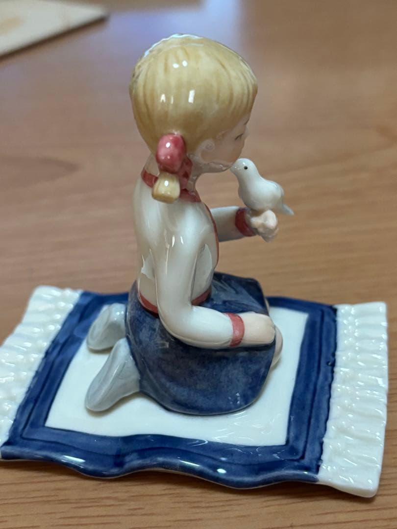 ロイヤル・コペンハーゲン　エマ