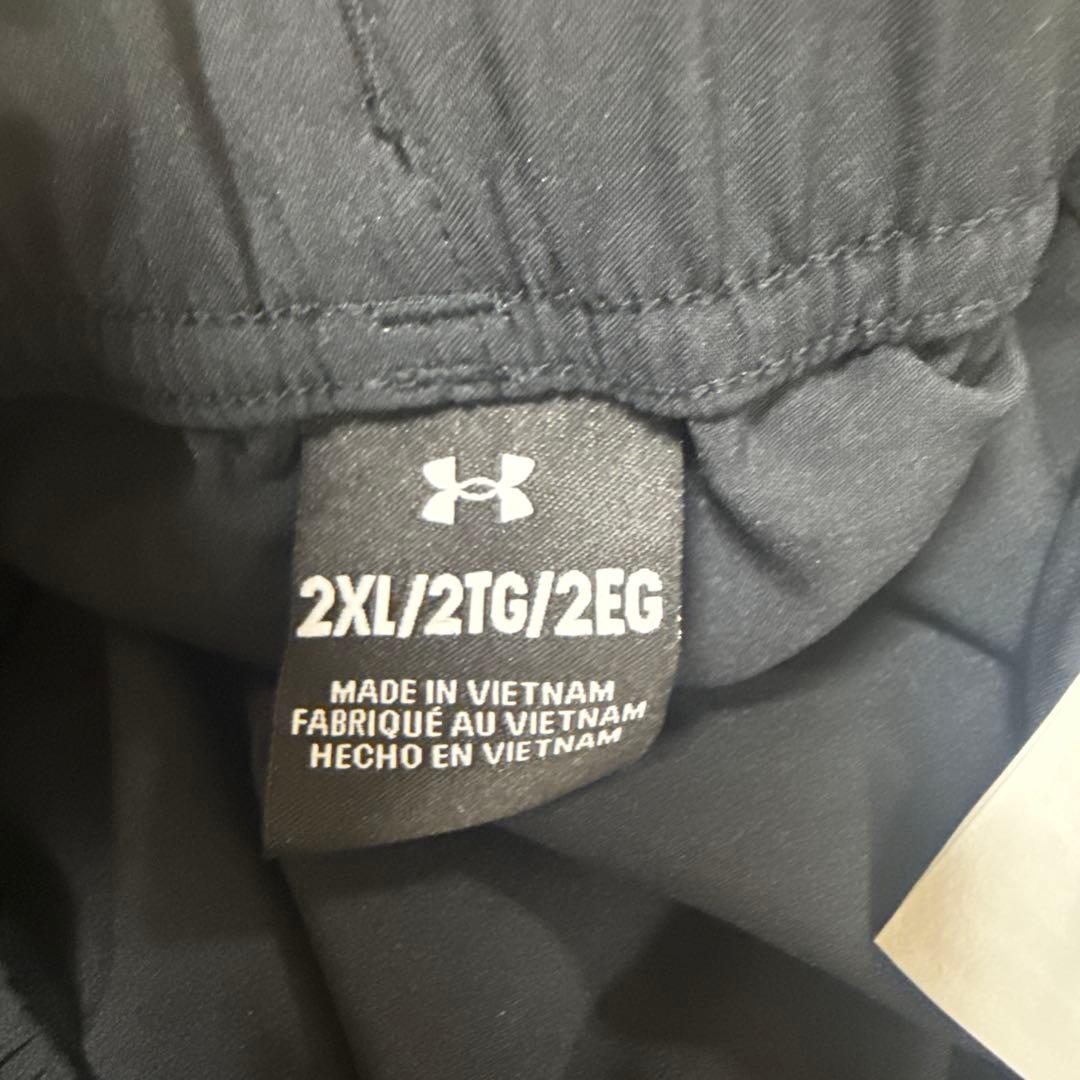アンダーアーマー セットアップ　上下　薄手　ブラック　黒　大きいサイズ　2XL