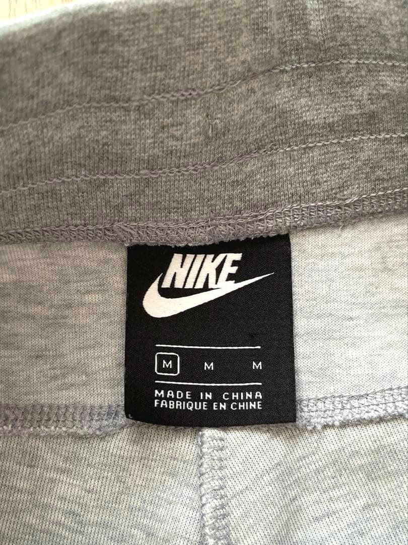 【お値下げ】Nike トレーニングウェア　フード付セットアップ