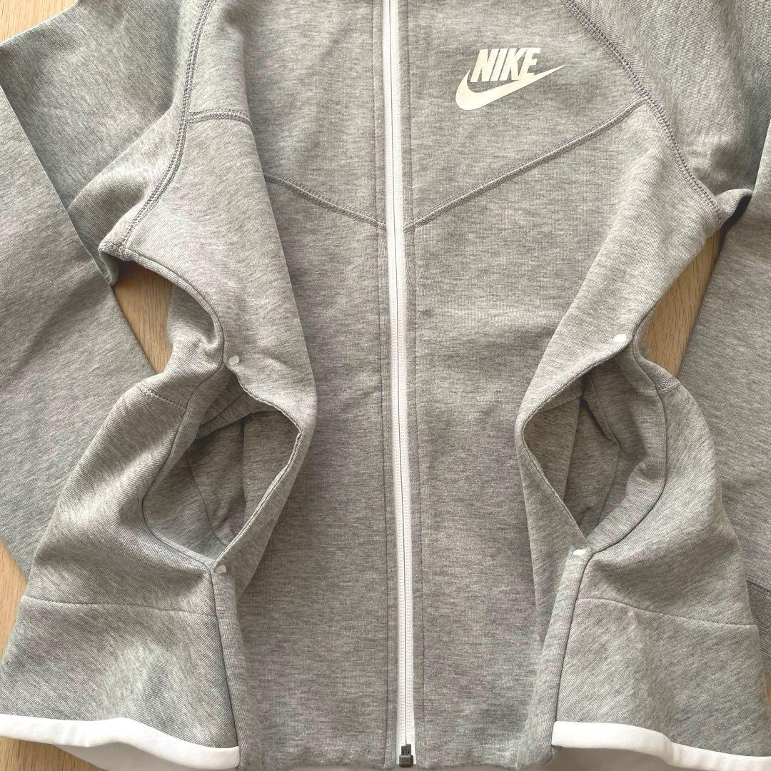 【お値下げ】Nike トレーニングウェア　フード付セットアップ
